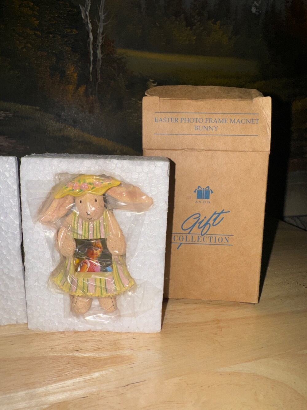 Avon Easter photo frame magnet bunny